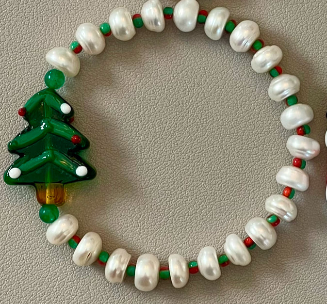 Holiday Snowball Bracelets: Hand painted glass centerpiece on a Freshwater Pearl stretch bracelet FREE SHIPPING