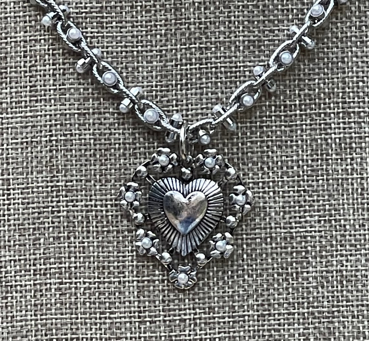 Bold Bijoux in Silver Necklace: Rhodium Silver throughout Pearly chain Statement heart