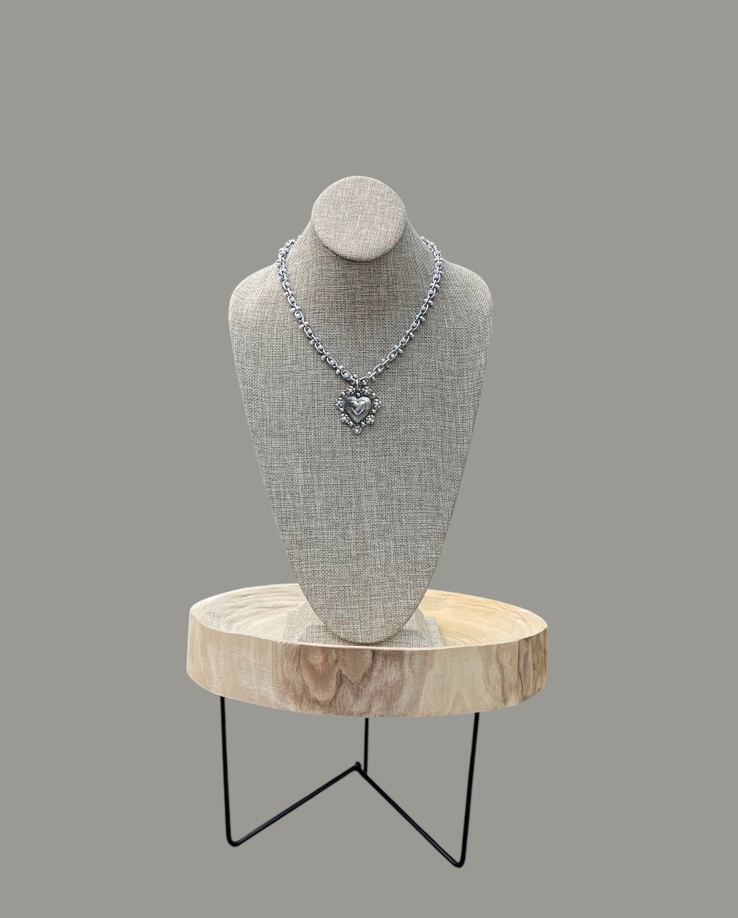 Bold Bijoux in Silver Necklace: Rhodium Silver throughout Pearly chain Statement heart