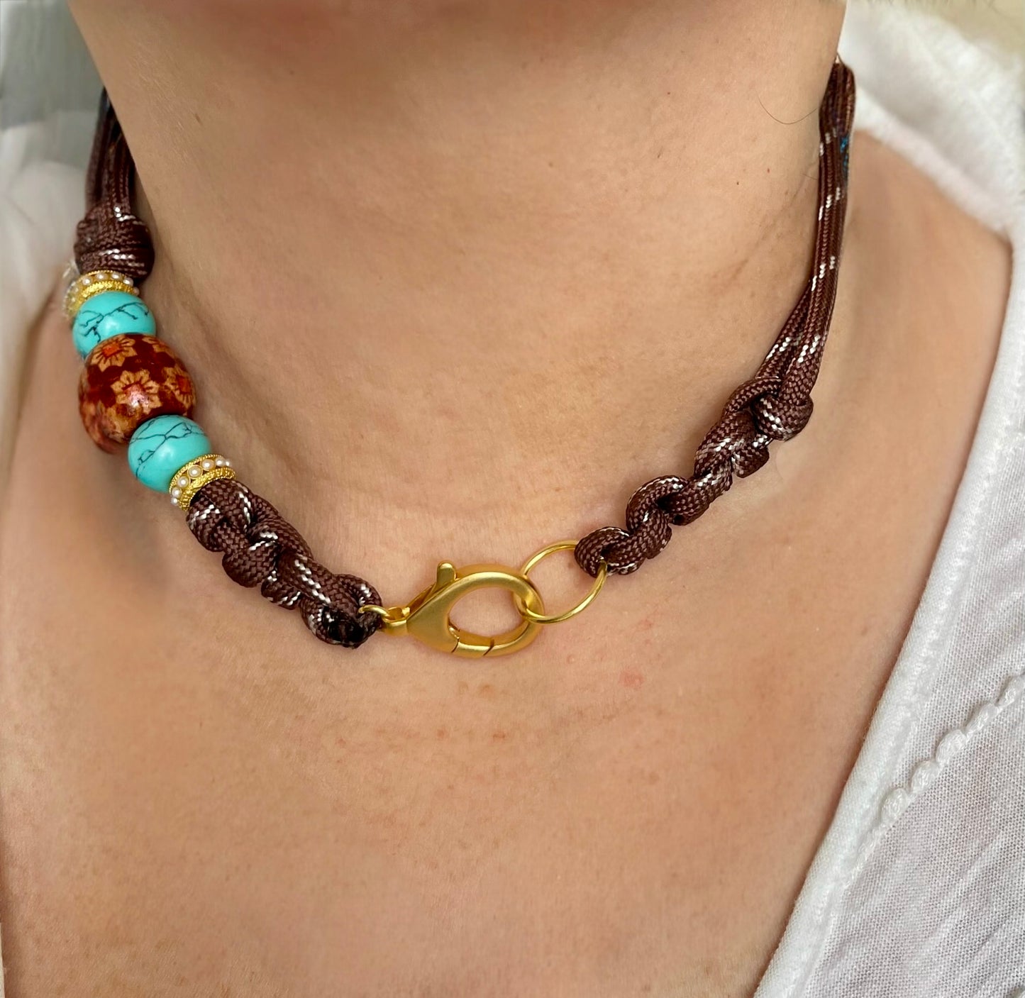 Paracord Necklaces: Various Colors & Styles