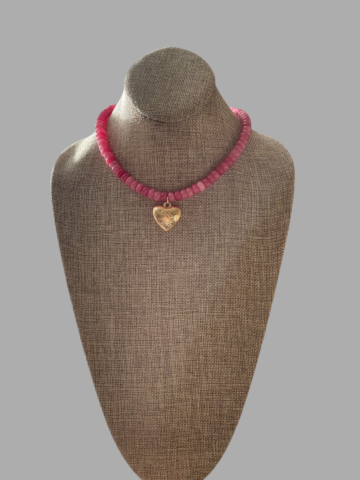 Victorian Heart Necklace: 2 Color Options- One is dyed Agate and the other is Strawberry Quartz Victorian style gold heart pendant