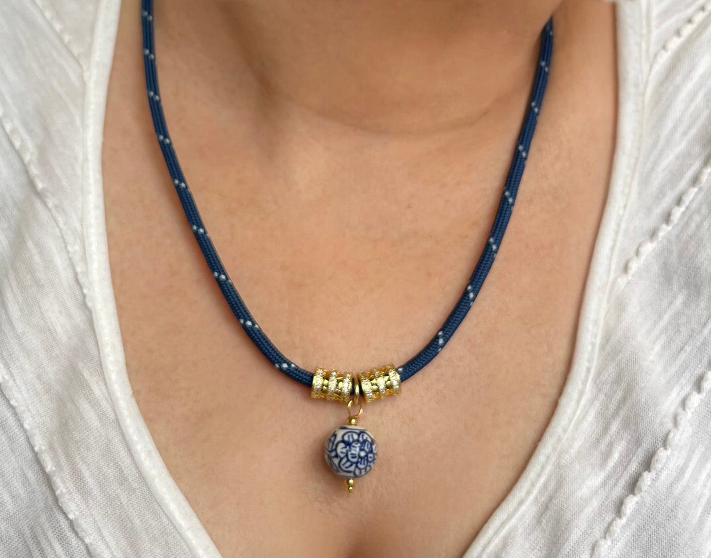 Paracord Necklaces: Various Colors & Styles