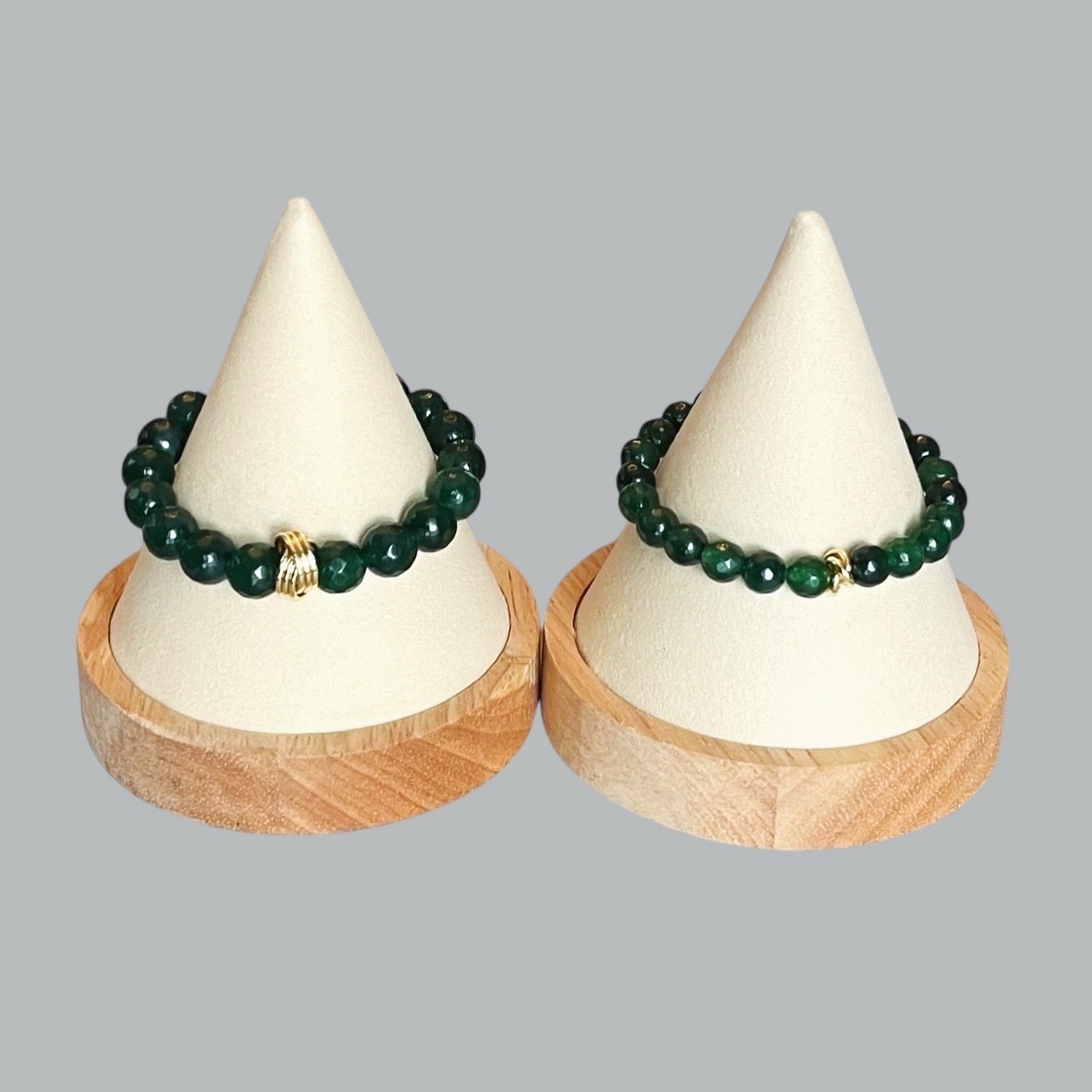 10mm bead size on left 8mm bead size on right