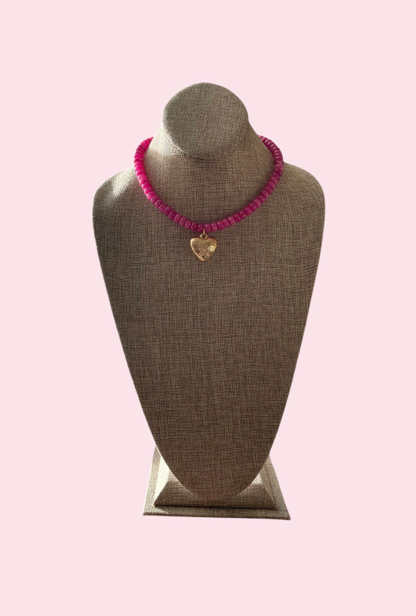 Victorian Heart Necklace: 2 Color Options- One is dyed Agate and the other is Strawberry Quartz Victorian style gold heart pendant