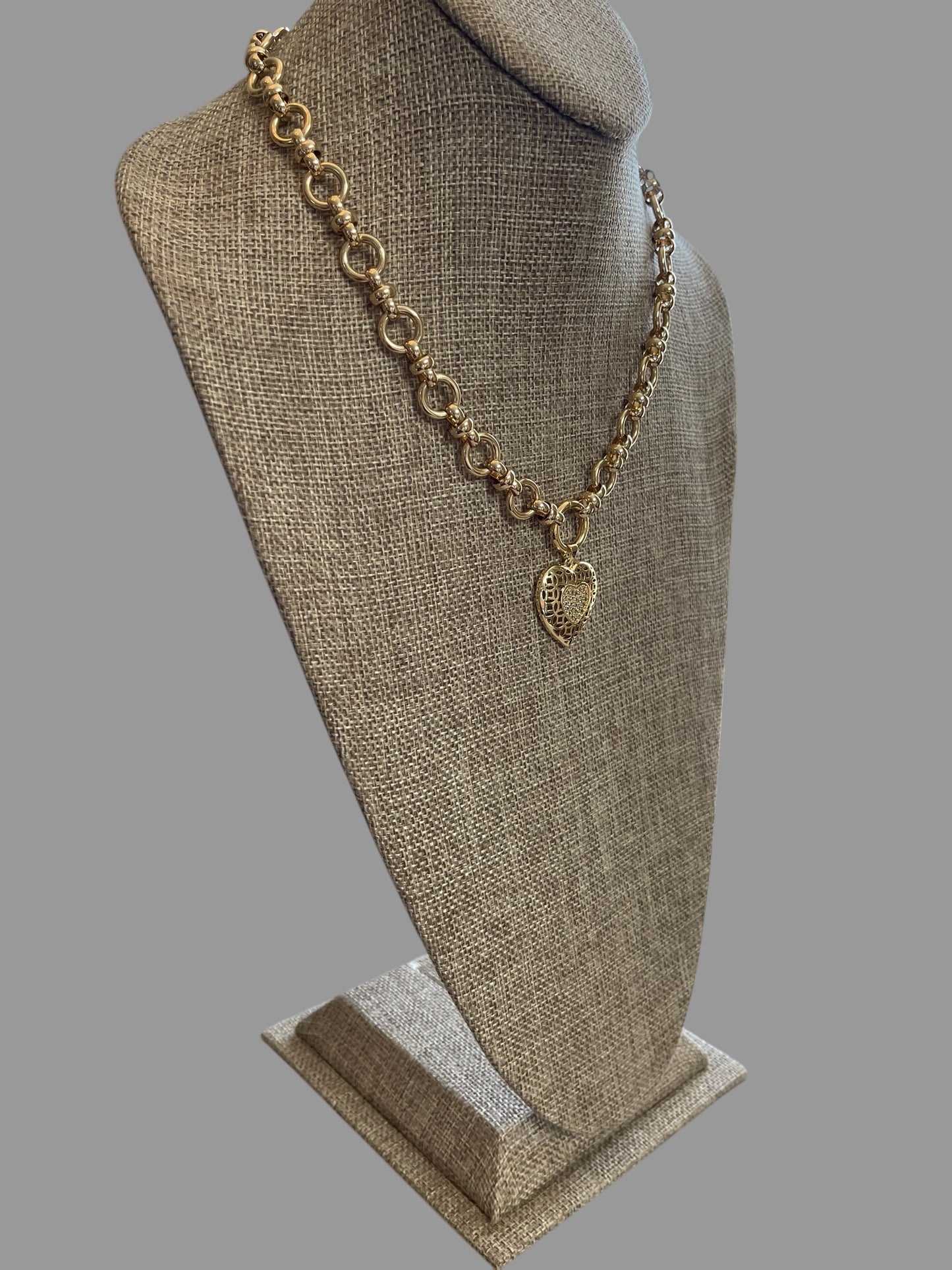 Elysian Gold Necklace: A timeless chain style w/a round clasp/charm holder, classic heart pendant OOAK