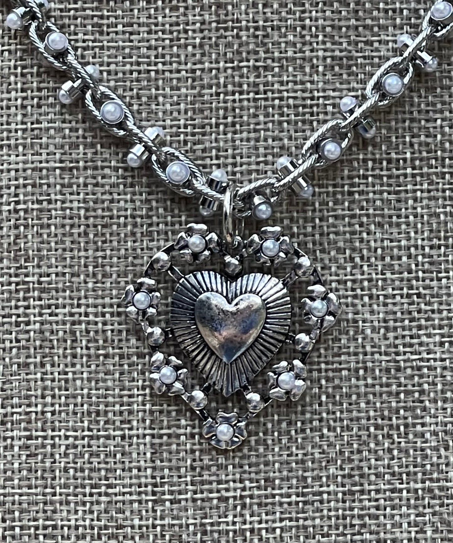 Bold Bijoux in Silver Necklace: Rhodium Silver throughout Pearly chain Statement heart