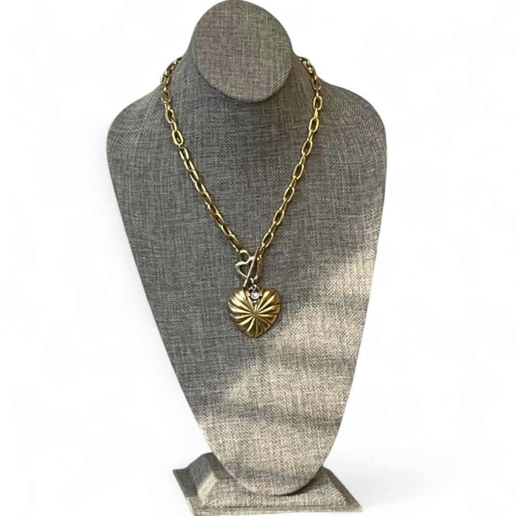 The Golden Crestheart Necklace