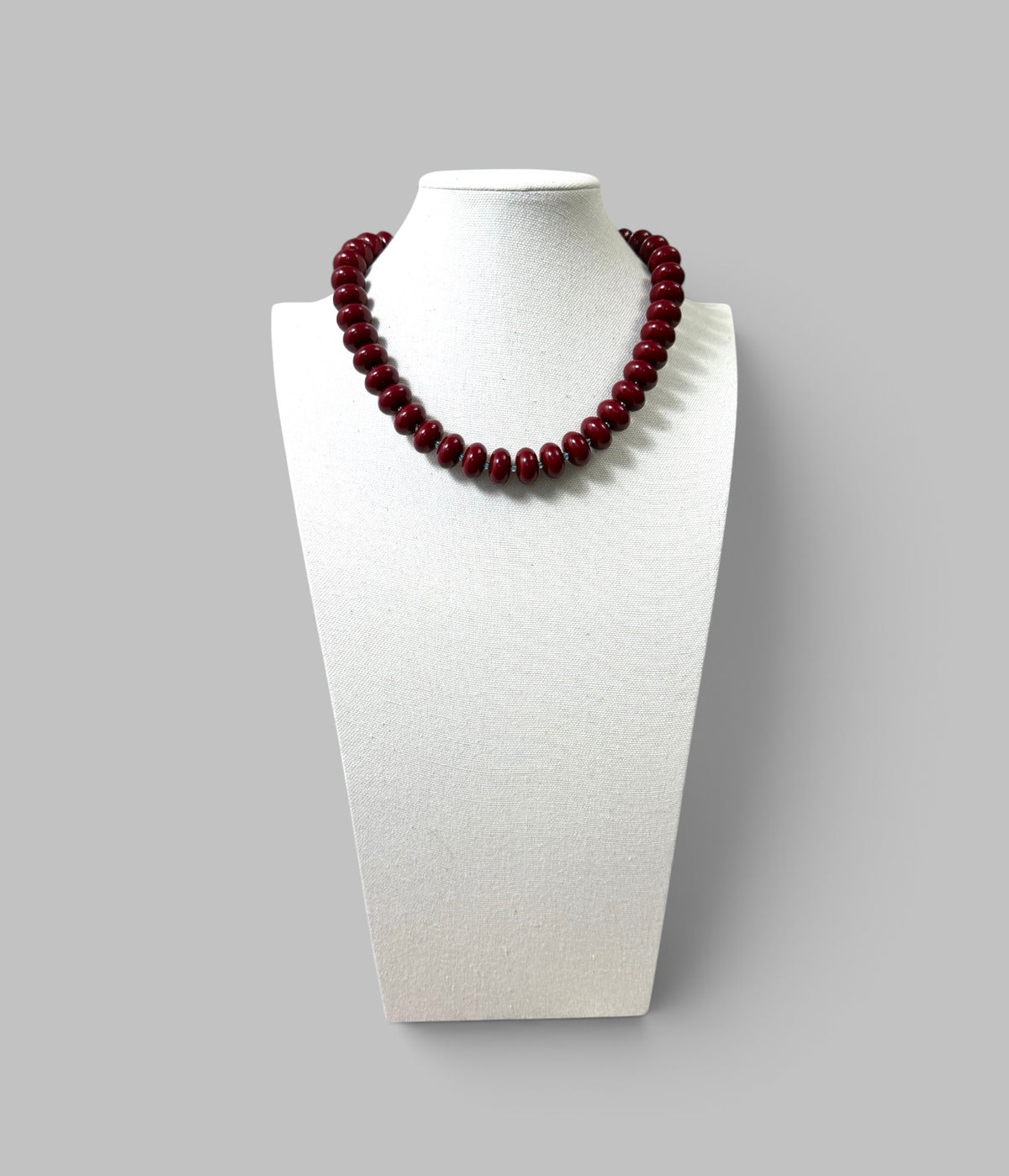 Bordeaux & Blue: Resin beads with denim blue faceted seed beads Gold clasp & extender
