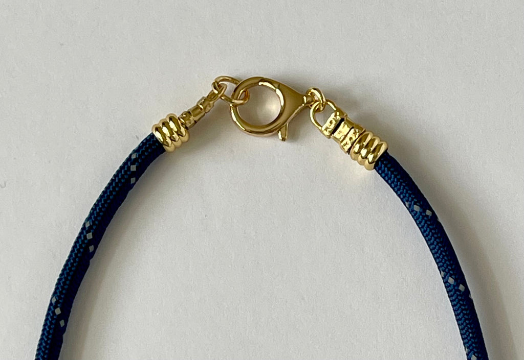 Paracord Necklaces: Various Colors & Styles