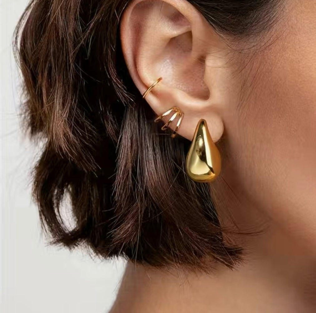 Water Drop Earrings: Hypoallergenic Stainless Steel Plated Earrings in Silver and 18k Gold