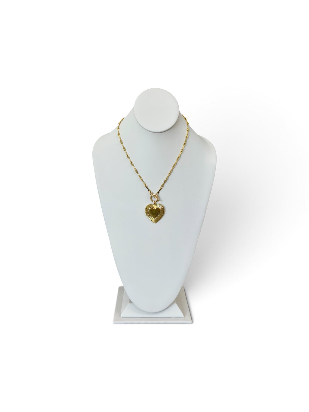 The Paramour Necklace: Unique chain and bold, chic heart pendant
