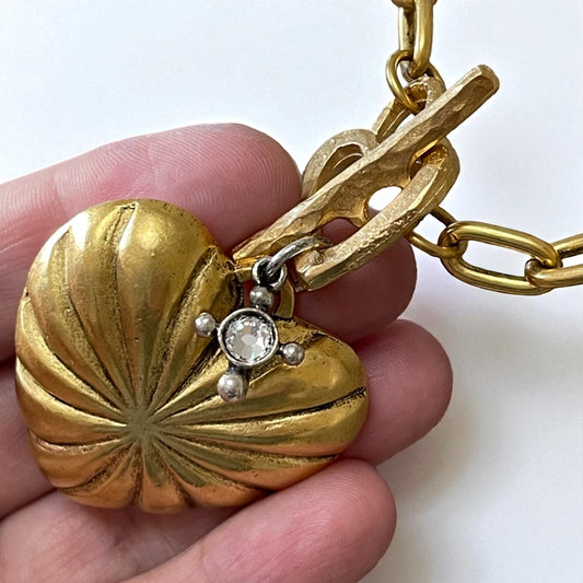 The Golden Crestheart Necklace