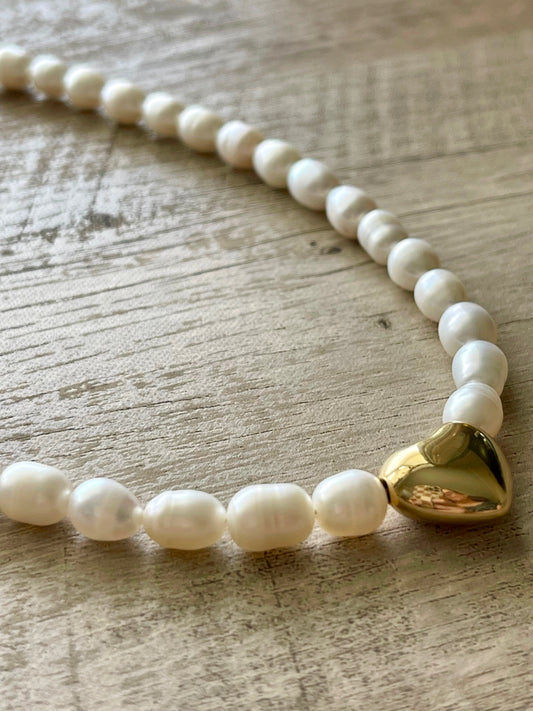 Hearty Love of Pearls Necklace