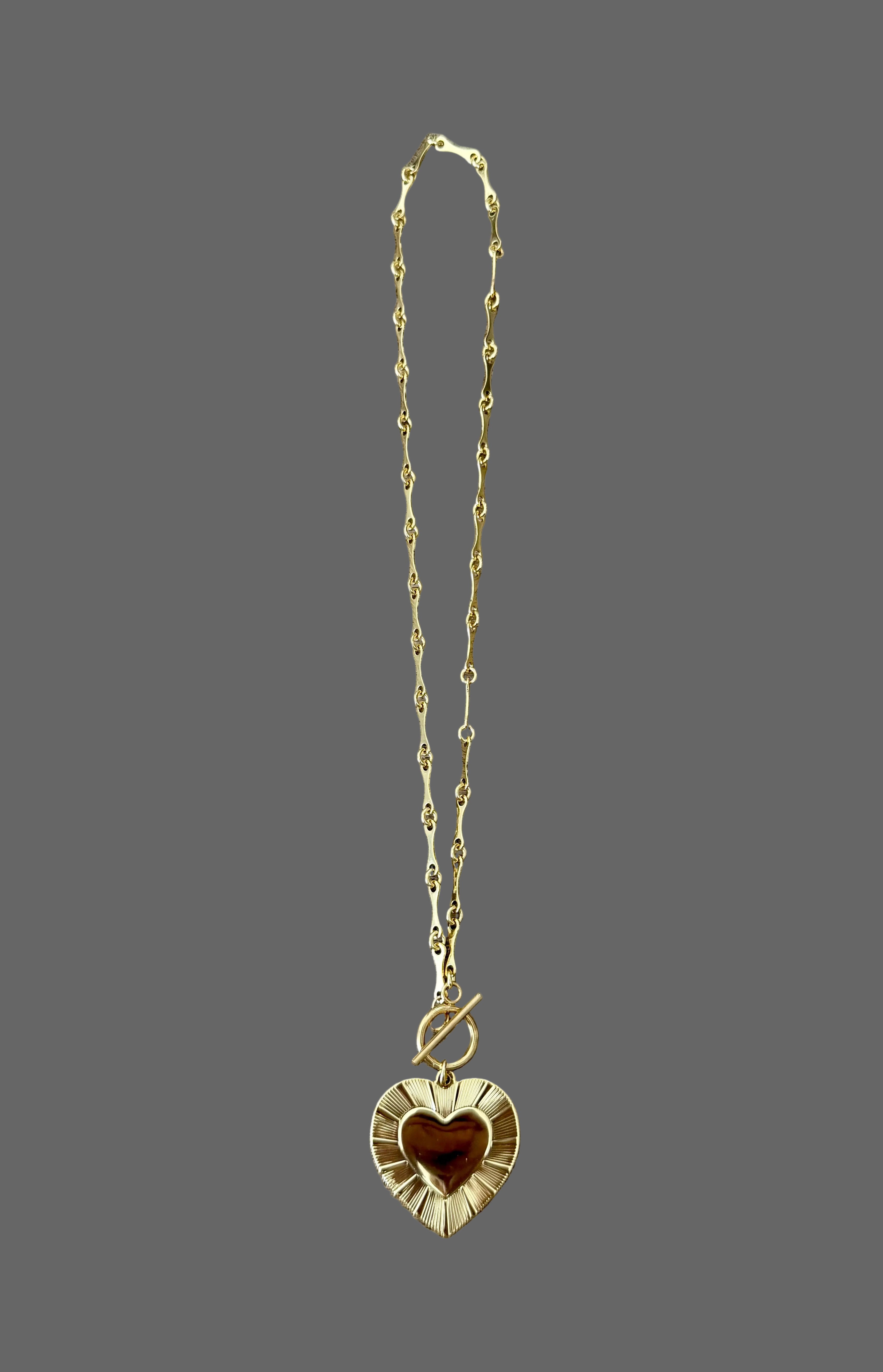 The Paramour Necklace: Unique chain and bold, chic heart pendant
