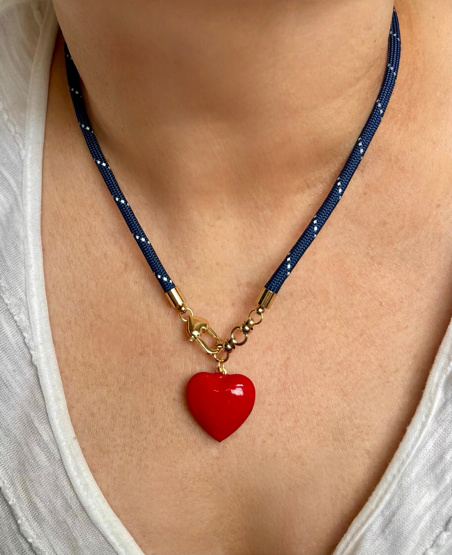 Paracord Necklaces: Various Colors & Styles